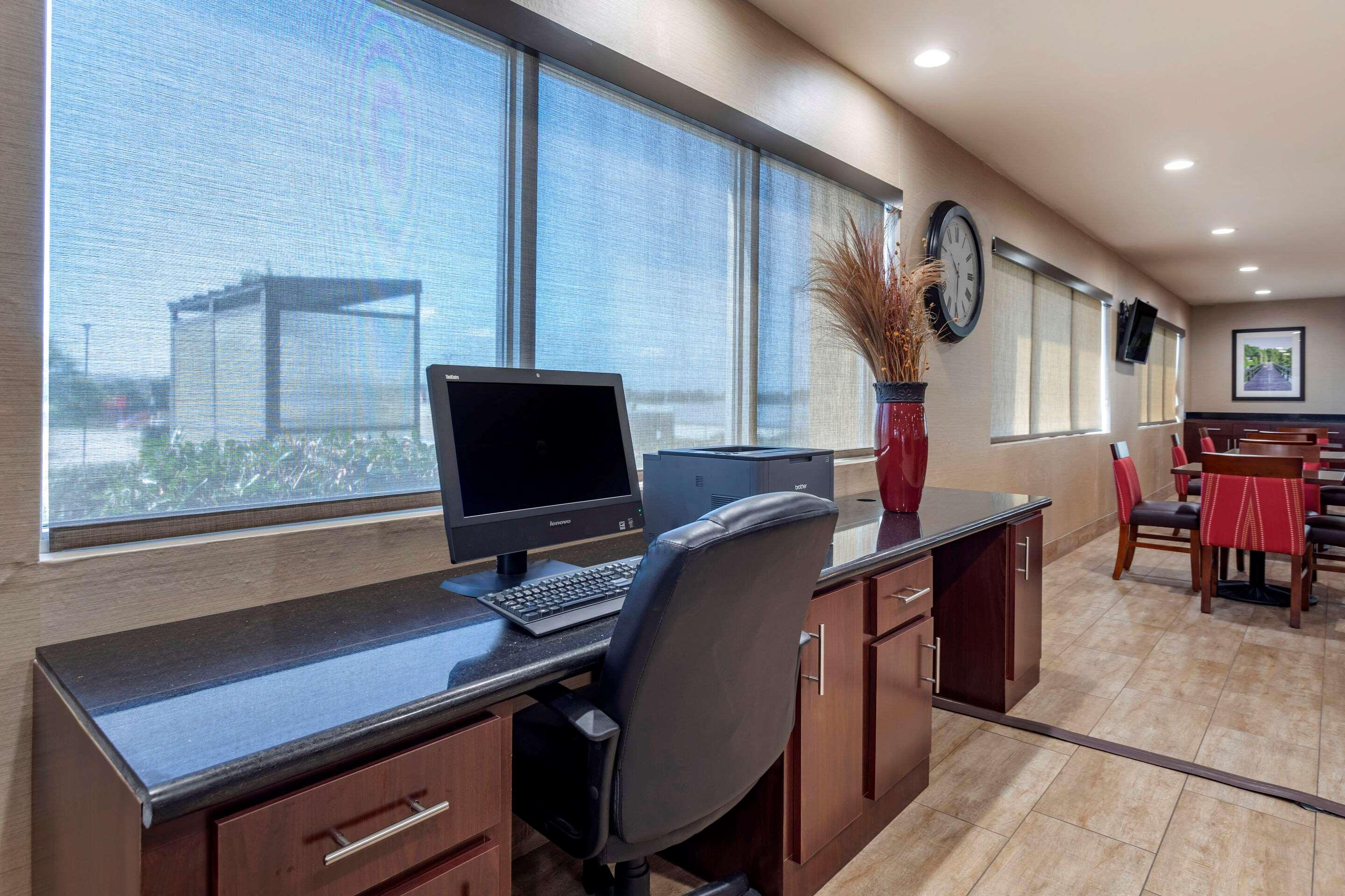 Comfort Suites Florence Shoals Area Екстер'єр фото