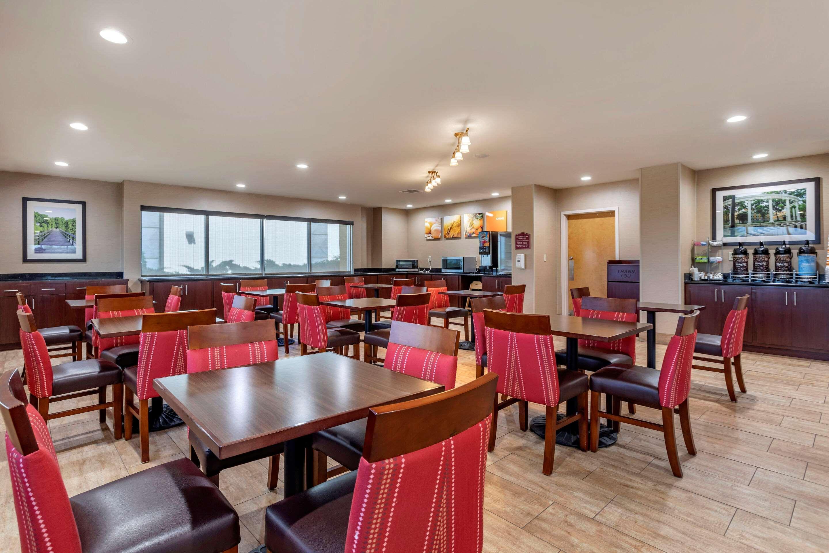 Comfort Suites Florence Shoals Area Екстер'єр фото